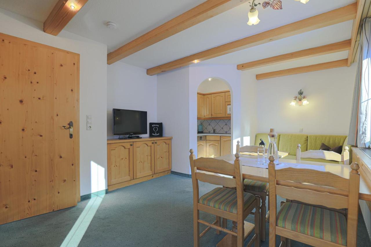 ניוסטיפט אים סטובאיטל Ausserwieserhof מראה חיצוני תמונה