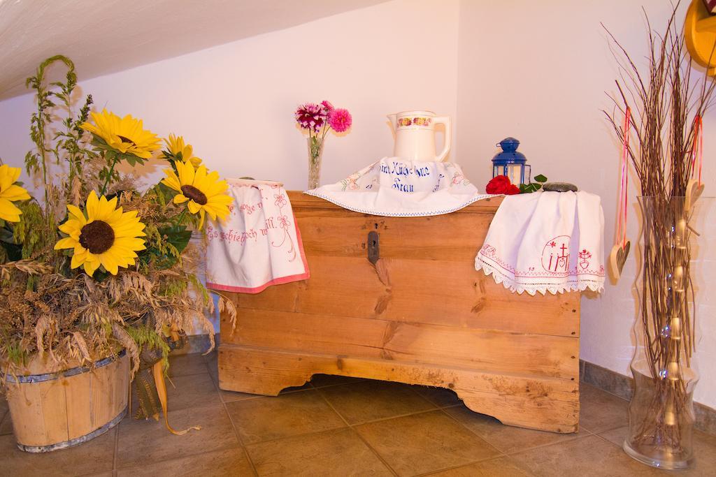 ניוסטיפט אים סטובאיטל Ausserwieserhof מראה חיצוני תמונה